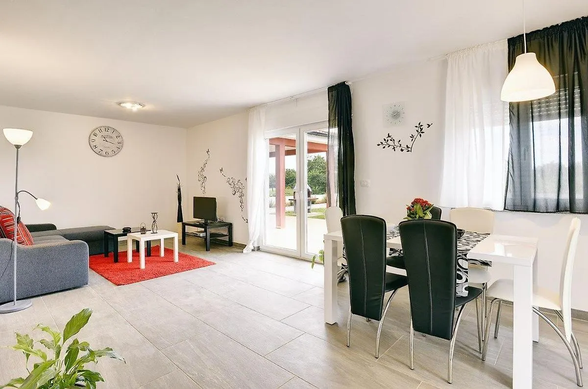 Villa Kata Krnica 0*,